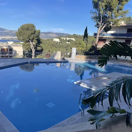 Vue Incroyable, Piscine, Tennis Et Acces - 3